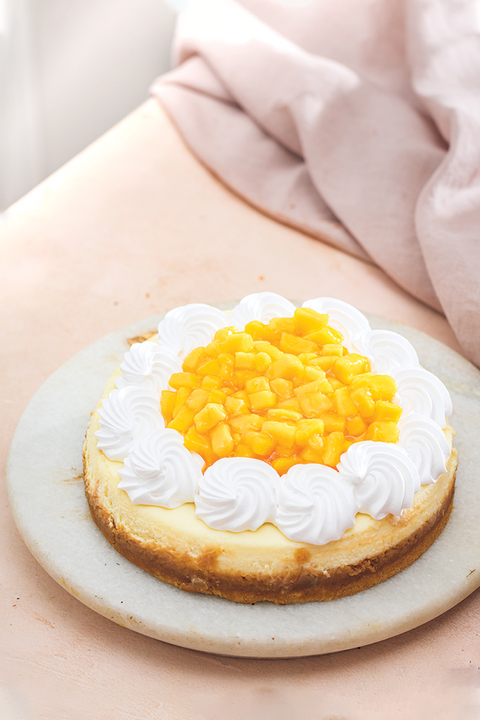 Mango Baked Cheesecake