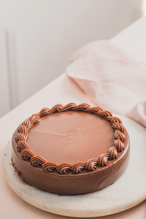 Milk Chocolate Truffle Cake