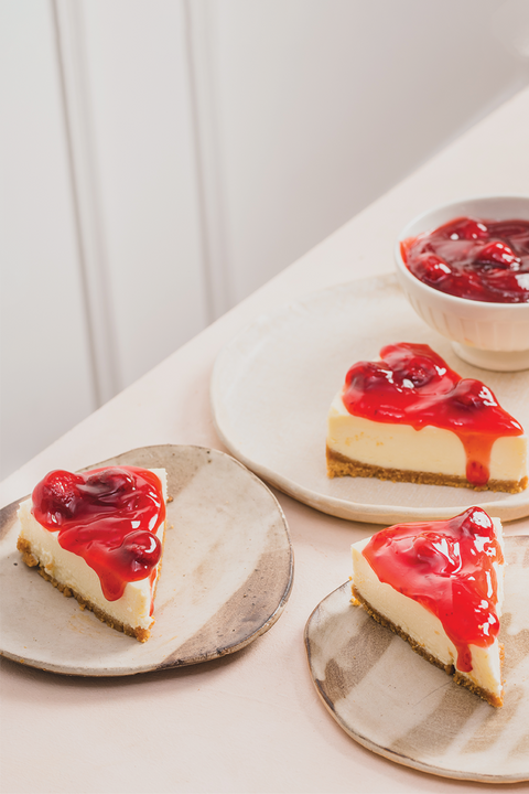 Strawberry Baked Cheesecake Slice (1 piece)